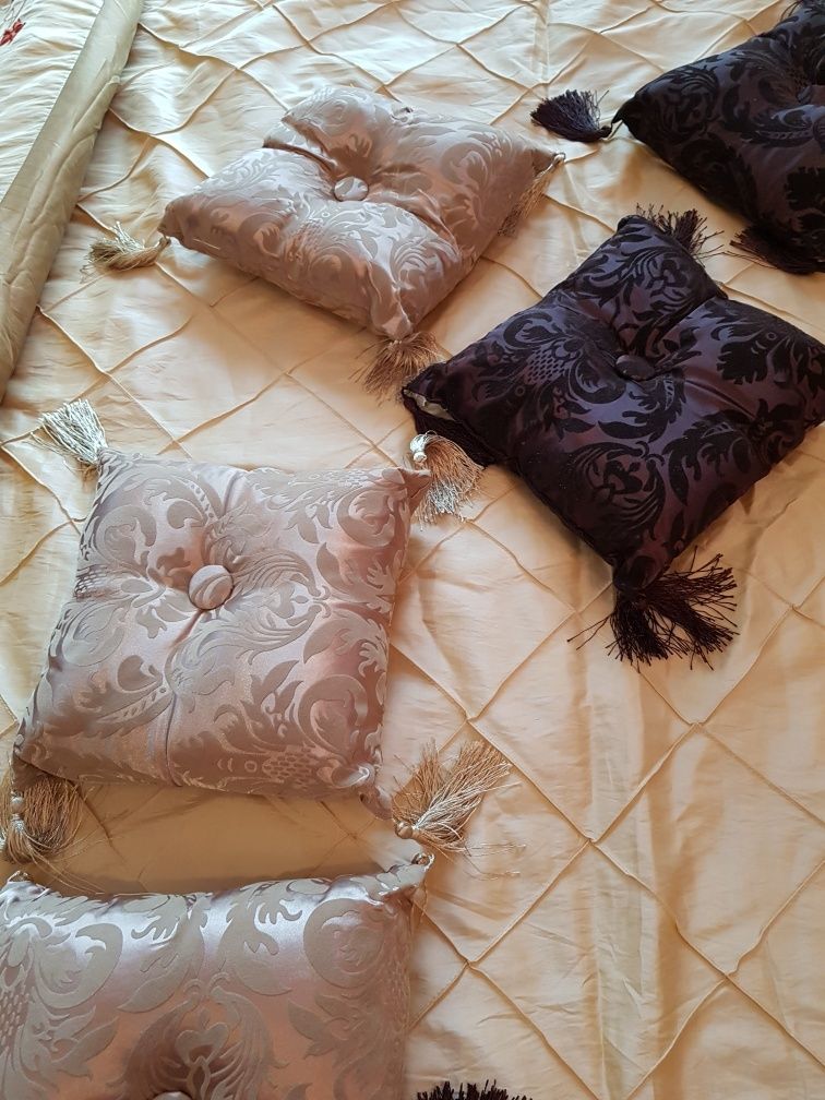 Narzuta na łóżko 160x210 + 6 poduszek