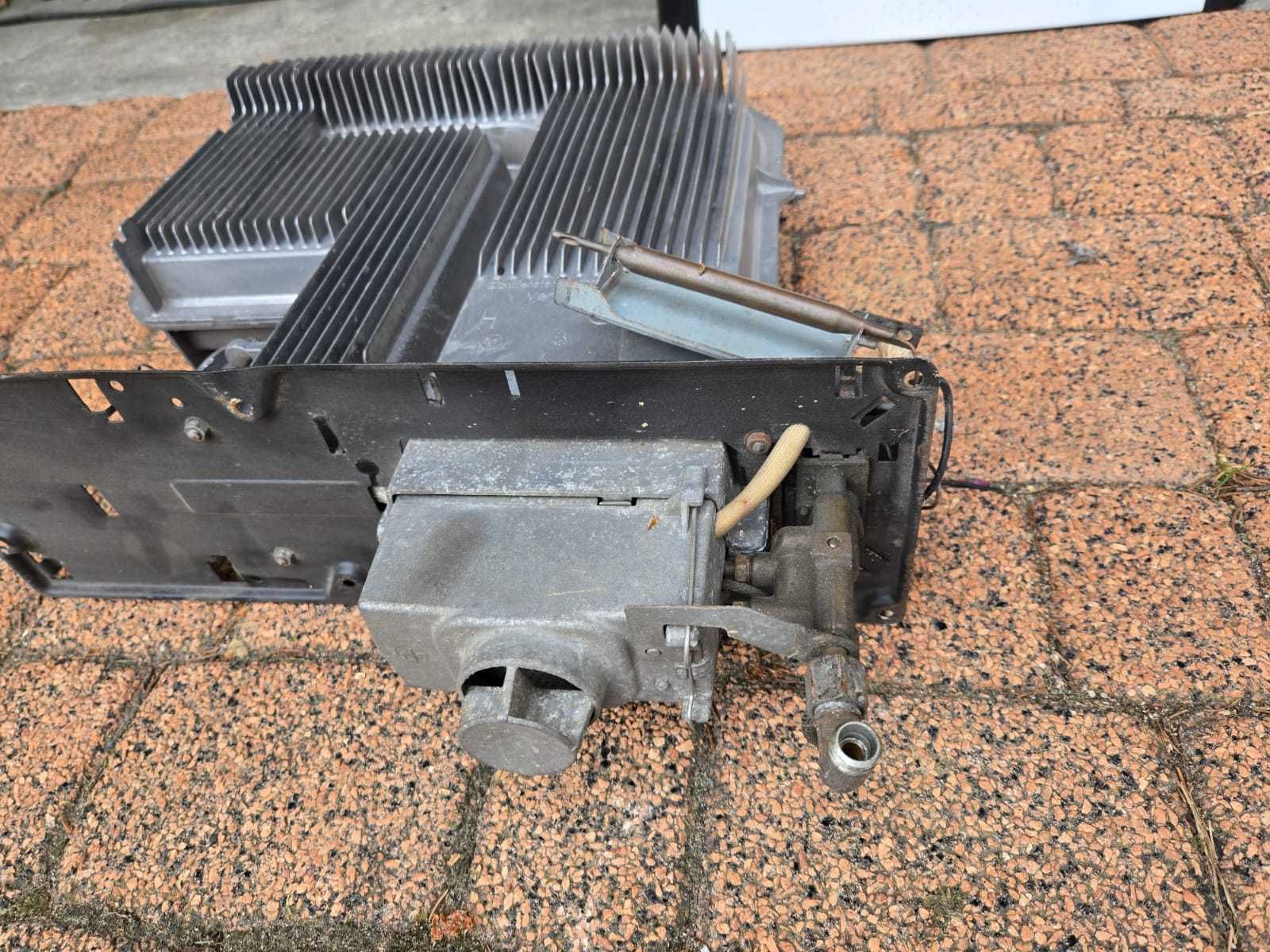 Piec gazowy Truma Trumatic S 3002 P obudowy przód + tył