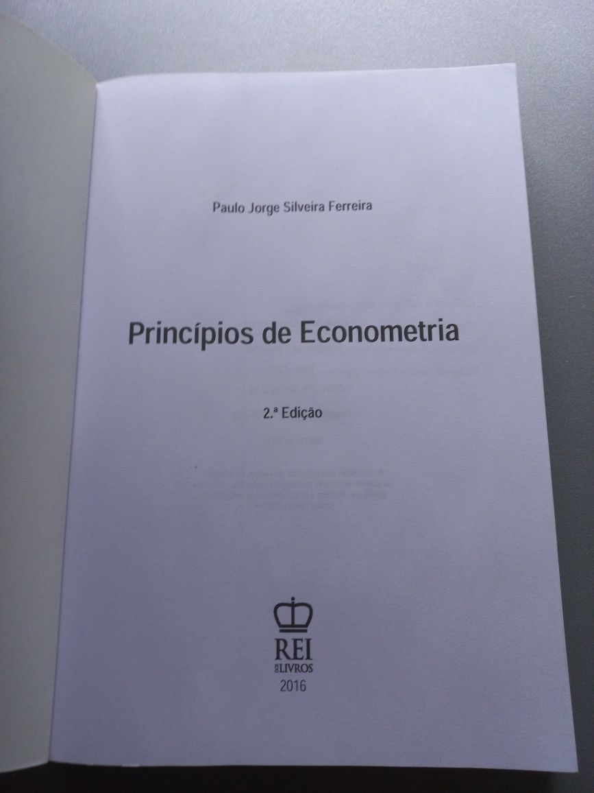 Princípios de Econometria, de Paulo Jorge Silva Ferreira