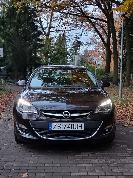 Opel Astra J Turbo Cosmo