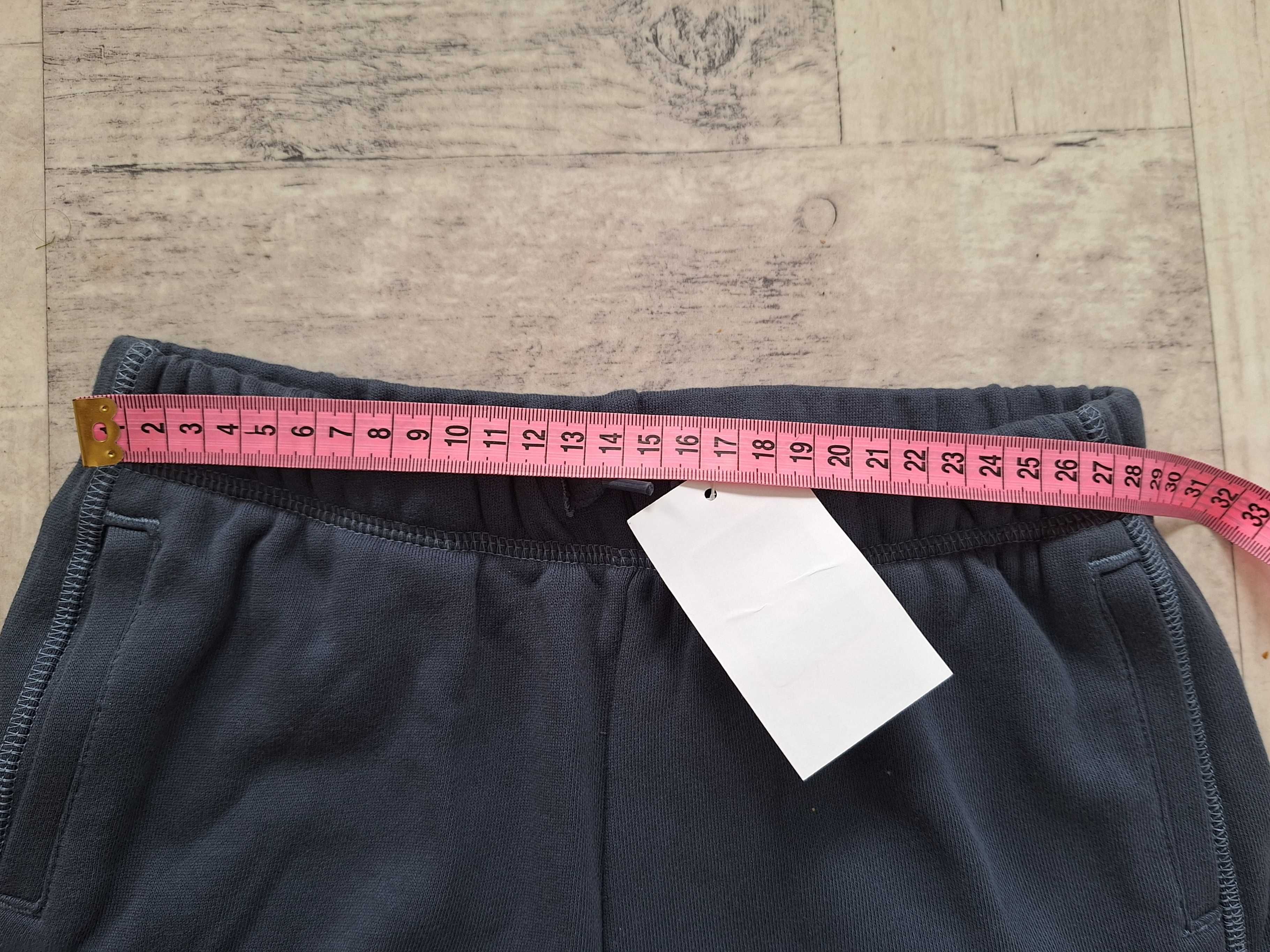 Nowe spodnie chłopięce, z metką, rozmiar 122, H&M