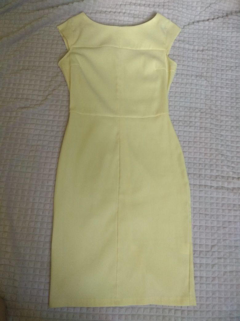 Сукня лимонного кольору