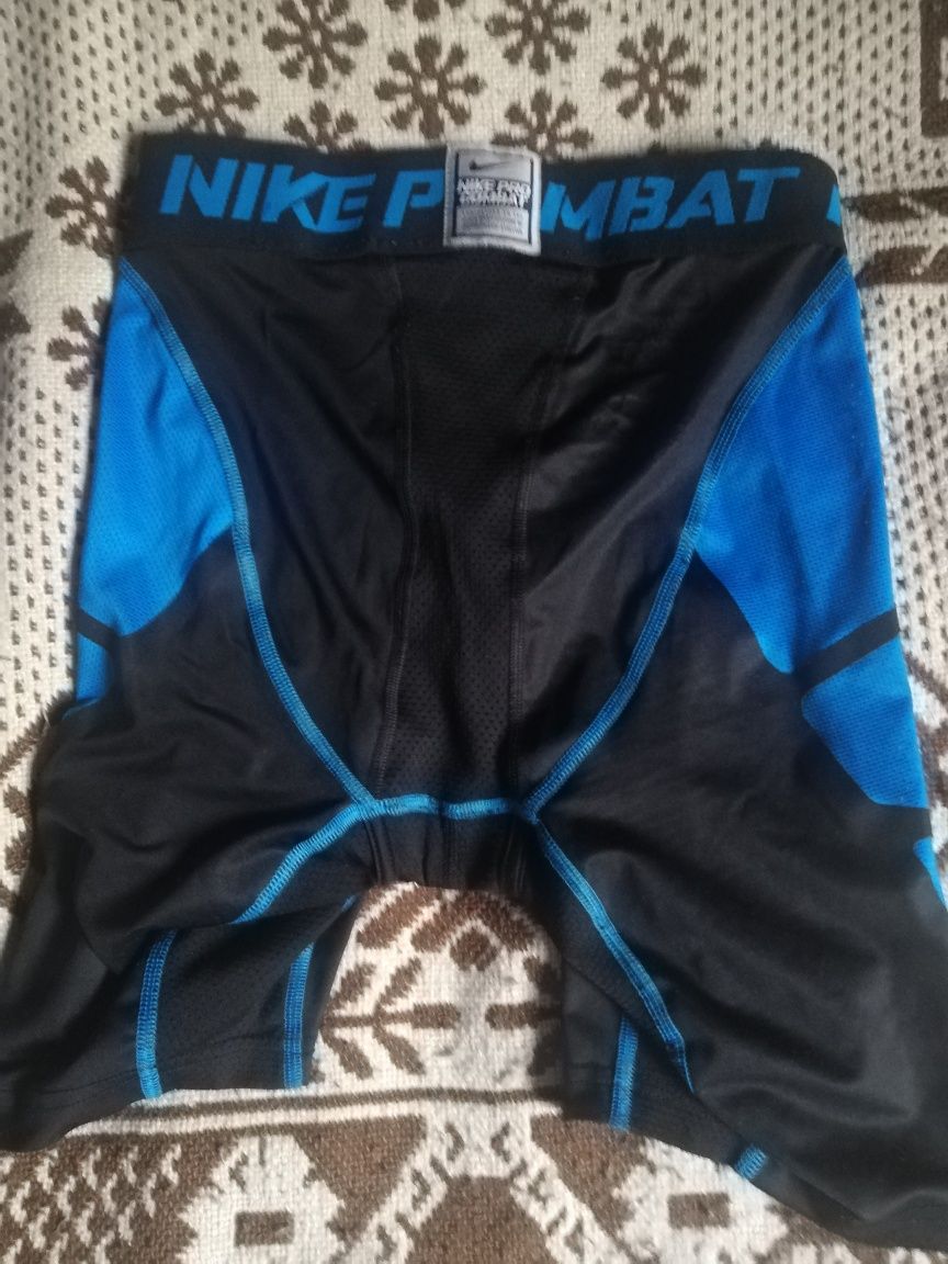 Spodenki nike pro combat M