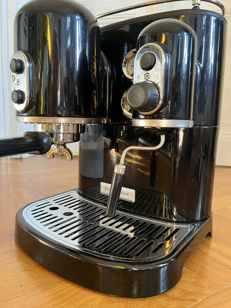 Ekspres ciśnieniowy  KitchenAid Artisan ES2102EOB