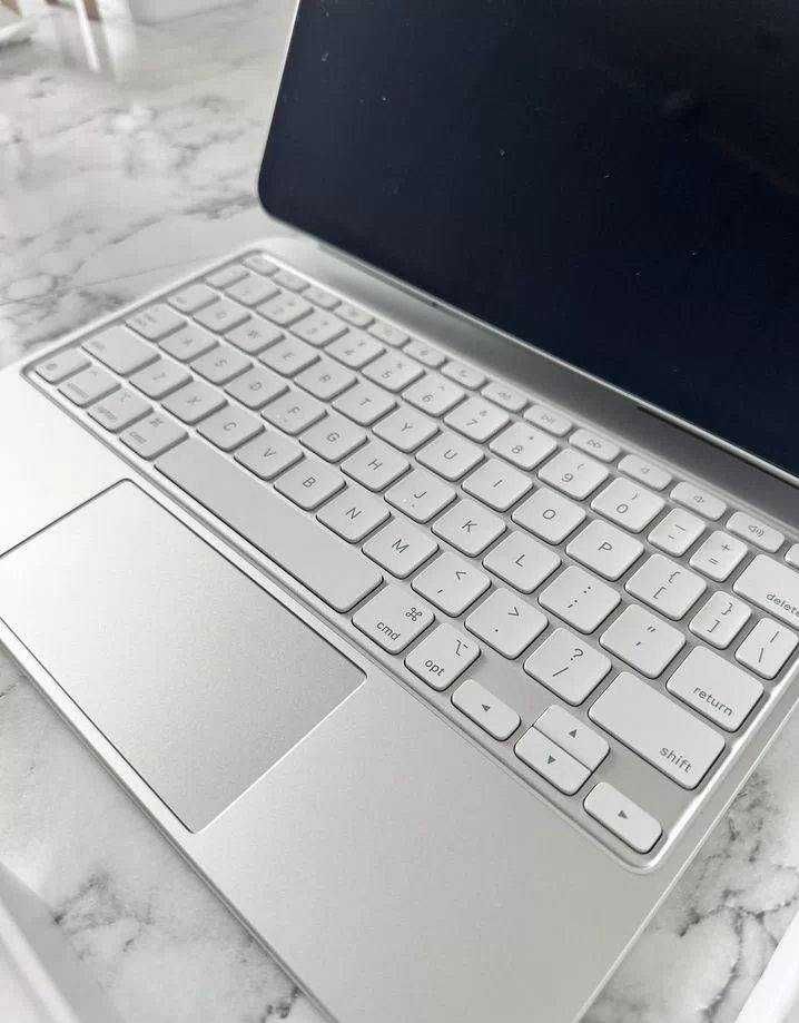 iPad pro 11 M4 2024 + magic keyboard