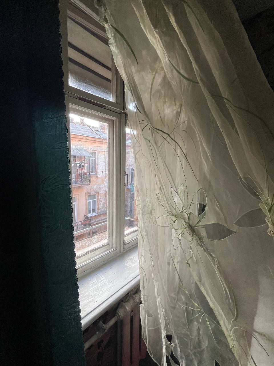 Сдам комнату .рядом  море, дельфинарий,жд вокзал