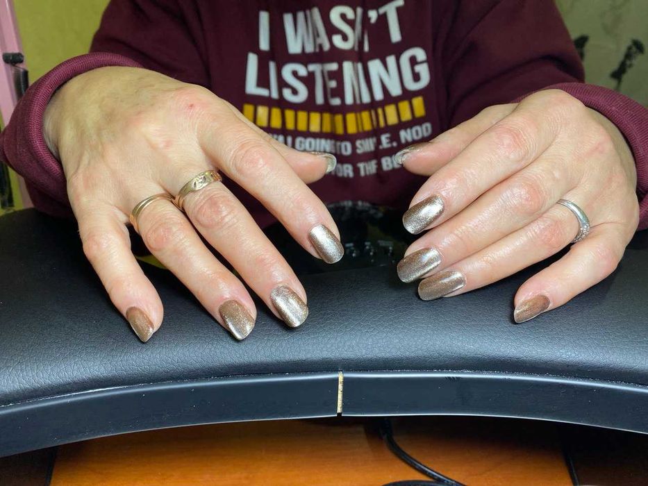 Послуги манікюру