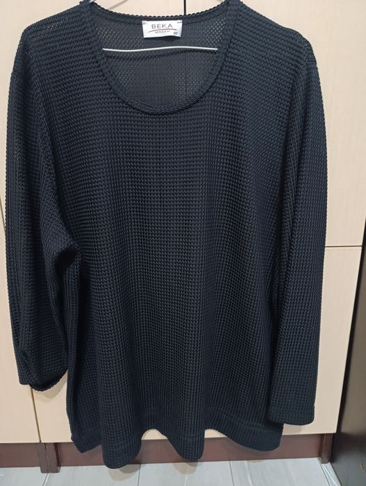 Жіноча кофта в сіточку