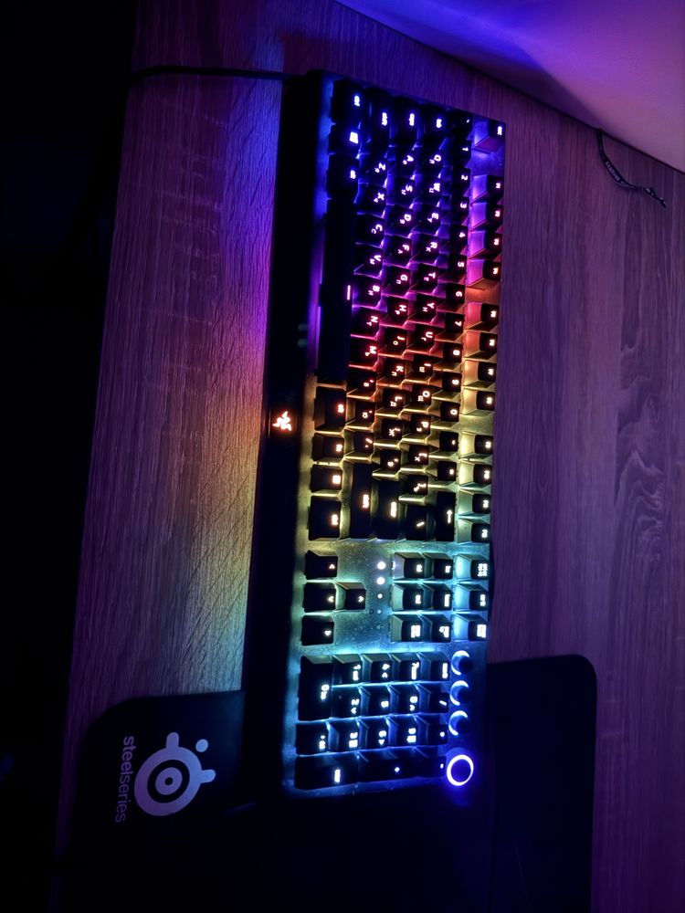 Игровая МЕХАНИЧЕСКАЯ клавиатура RAZER