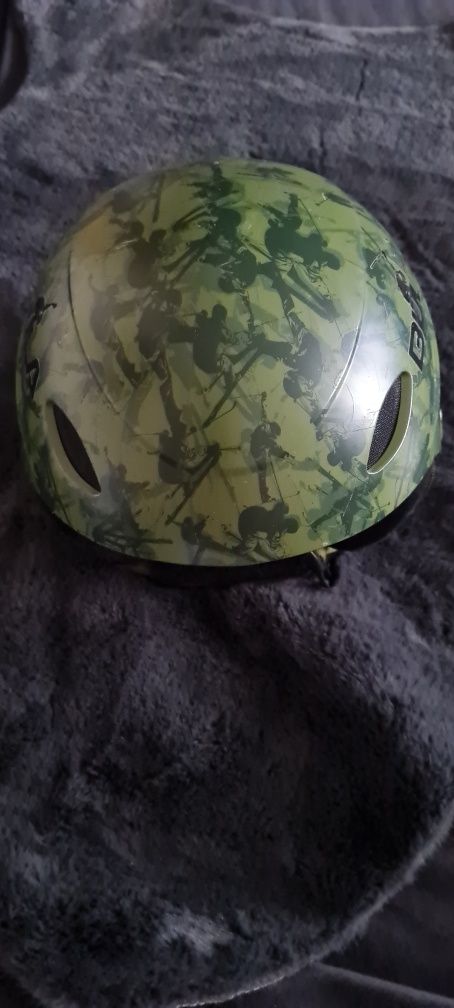 Używany kask narciarski Bula, rozmiar 58 cm.