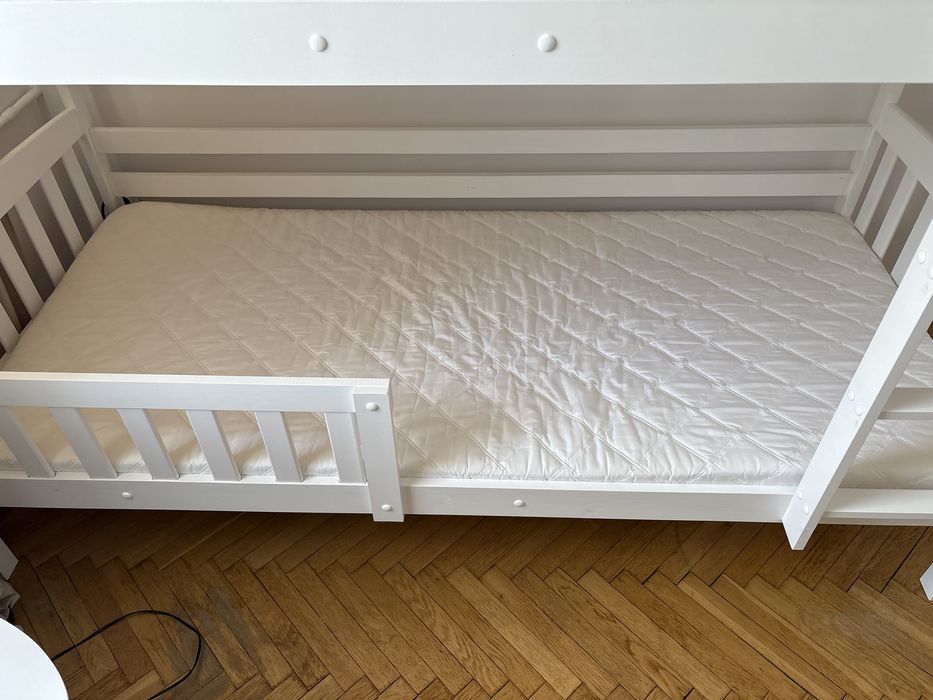 Łóżko młodzieżowe piętrowe KUBUŚ 90X200 z materacem i szufladą, białe