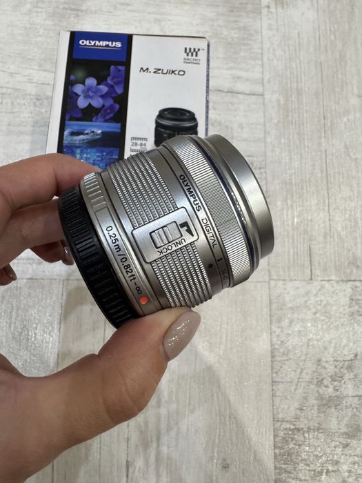 Olympus M.ZUIKO DIGITAL 14–42 mm f/3.5–5.6 II R