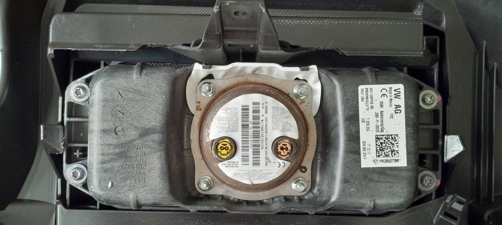 Подушка безпеки пасажирська.  Id 3, id 4 id 6