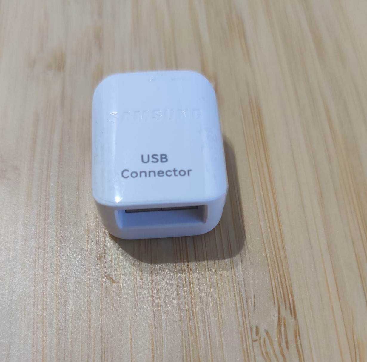 Oryginalny adapter OTG microUSB USB Samsung GH96 White