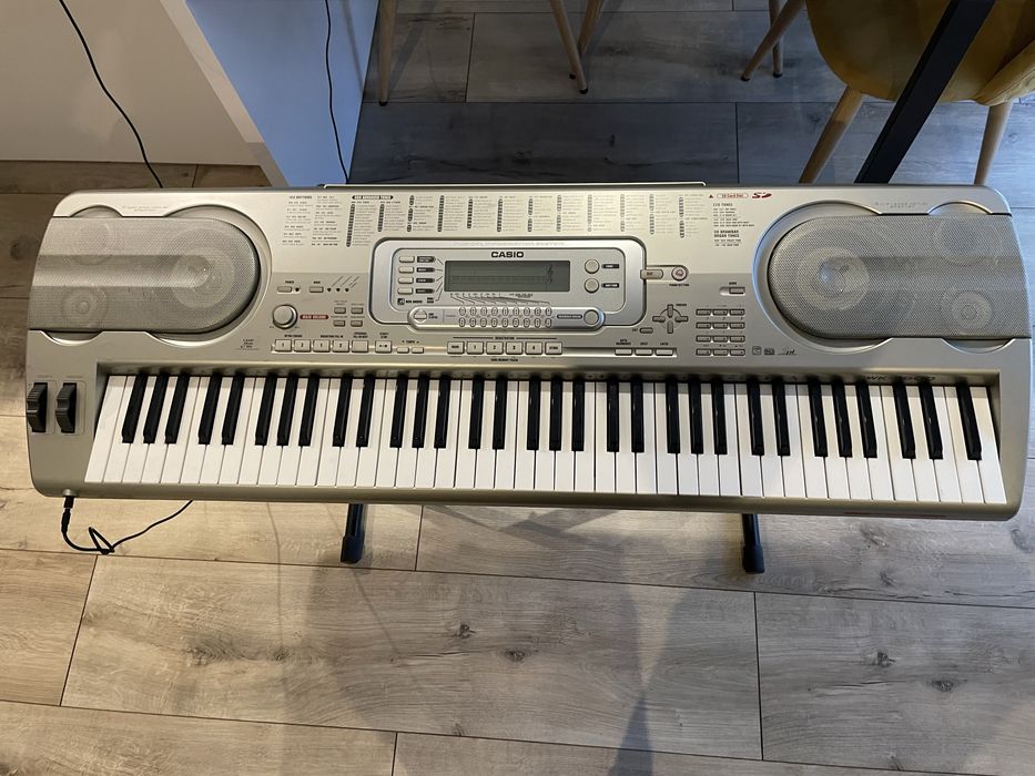 Синтезатор casio