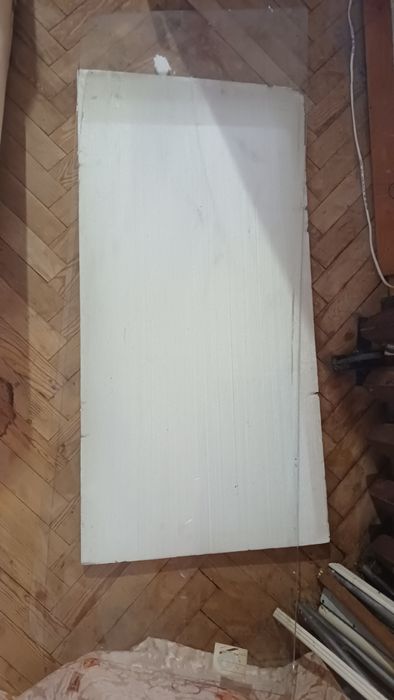 Лобове скло +заднє скло ваз2101