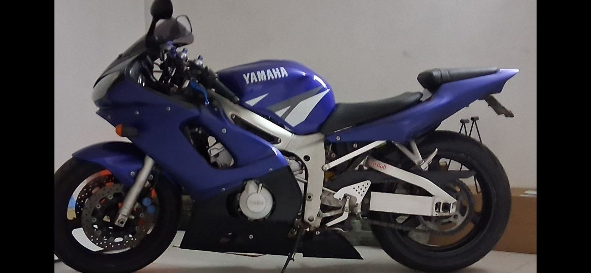 Yamaha YZF R6 Ano  2002