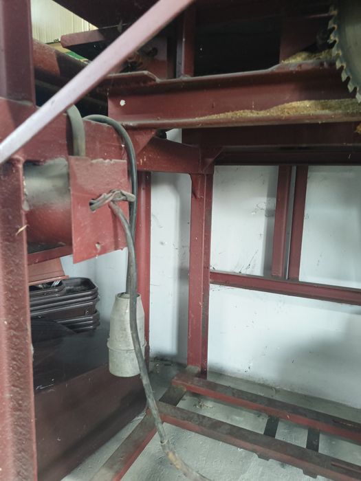 Krajcakrajca stołowa piła do cięcia drewna grubościówka