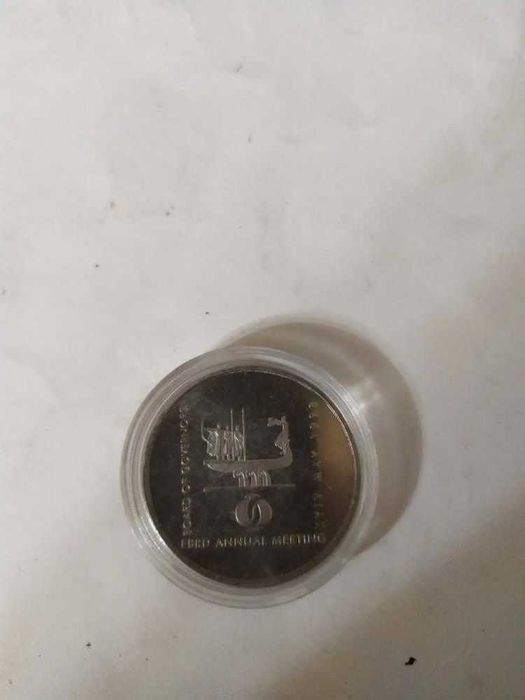 Продам монету Украины