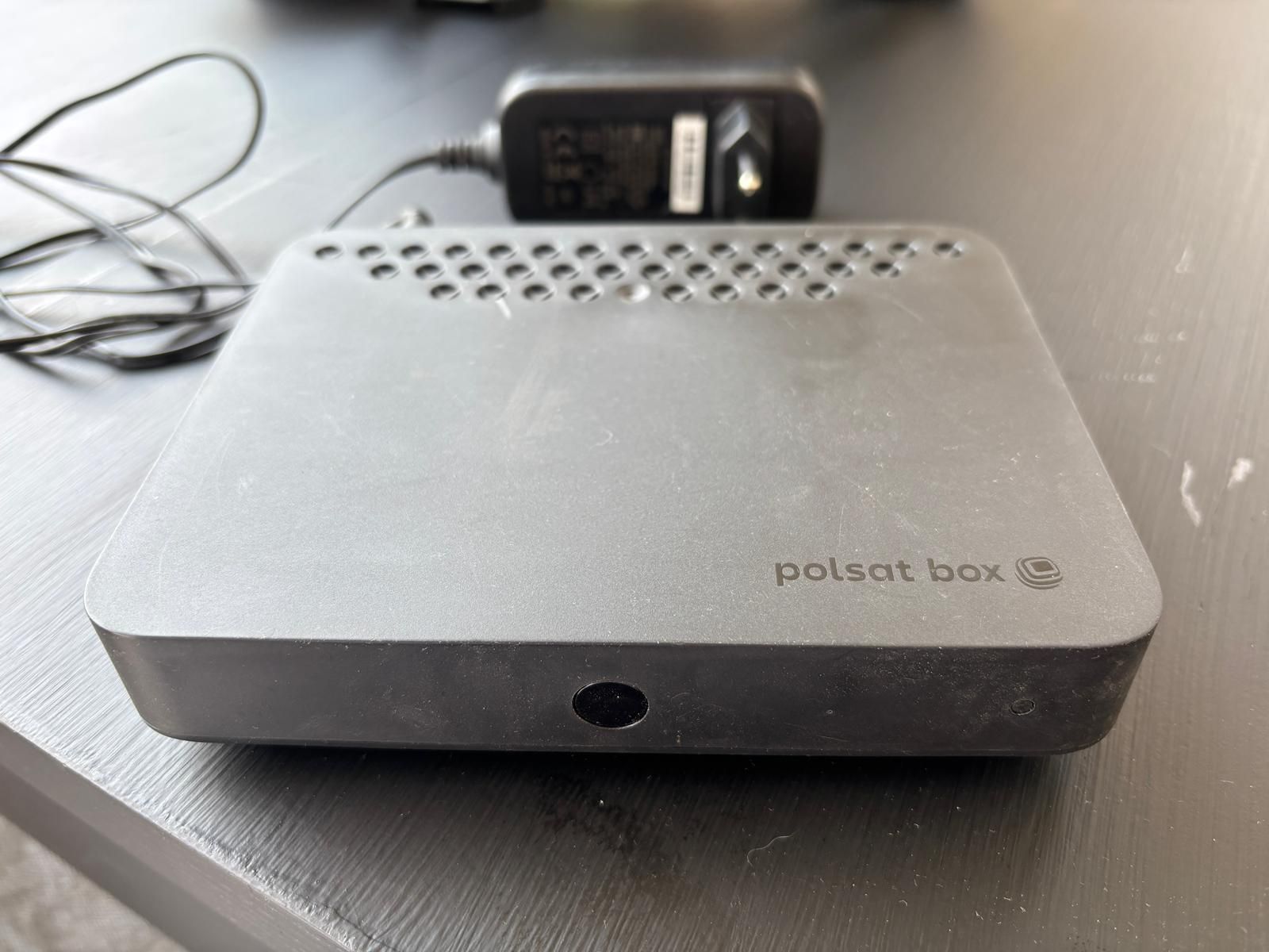 Cyfrowy dekoder BOX 4K Tuner D64AX + pilot
