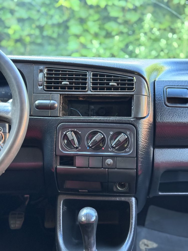 Volkswagen Golf 3 1.8i 1992 купе