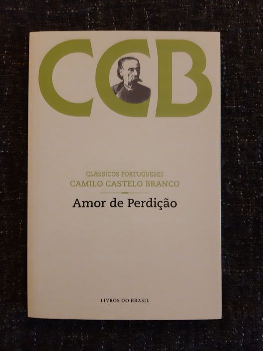 Vendo 'Amor de Perdição', de Camilo Castelo Branco.