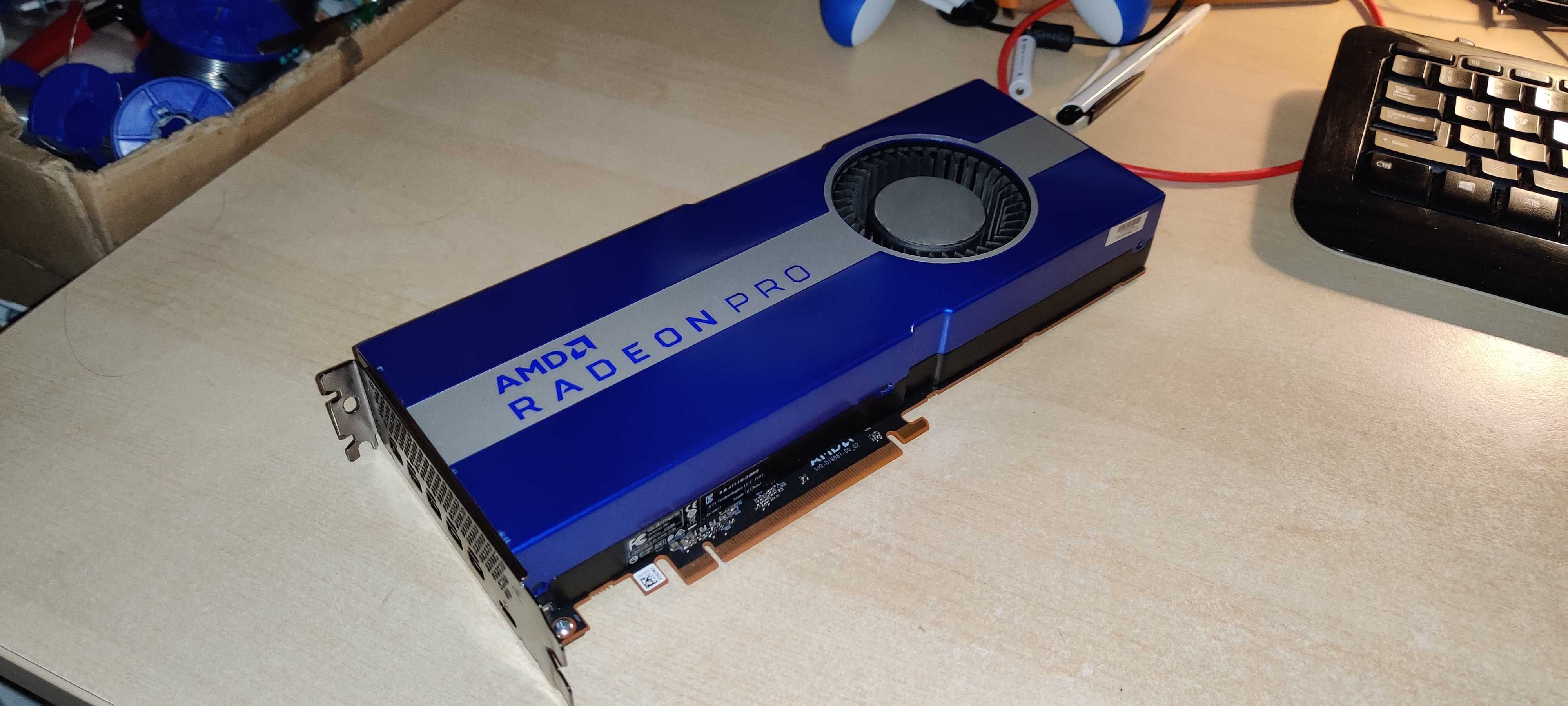 Karta graficzna Radeon PRO W5700