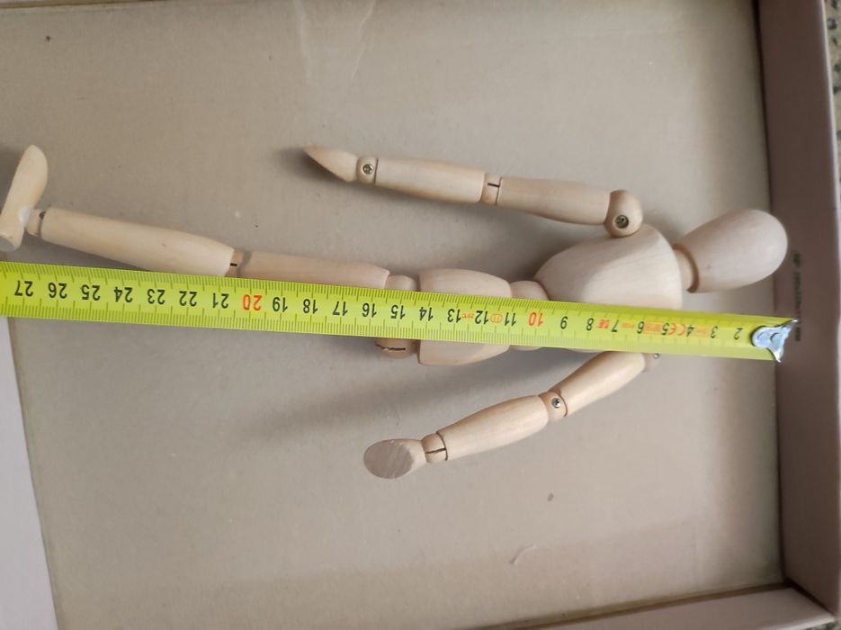 Figurka mini manekin Braki