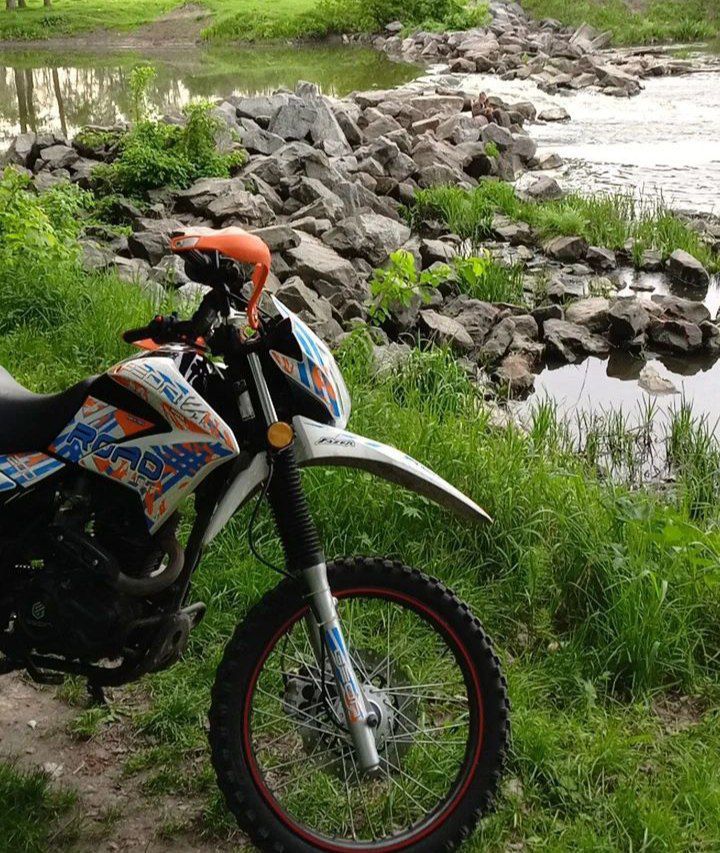 Мотоцикл Geon x Road 250