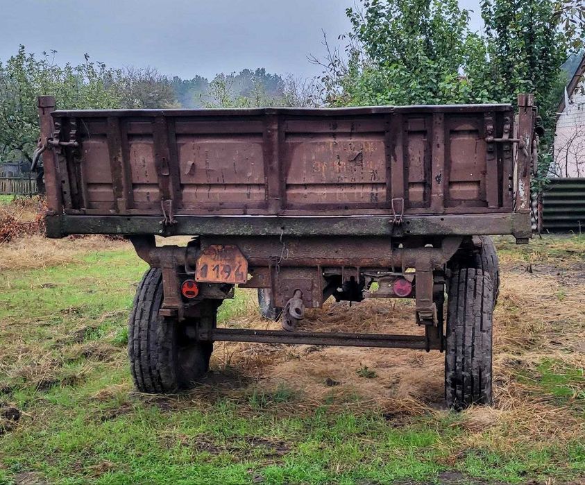 Причіп тракторний 2ПТС-4 з документами. На кругу, 8 шпильок, на ходу.