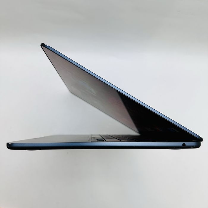 26 циклів! MacBook Air 13" 2022 M2 Midnight 8GB 256GB SSD