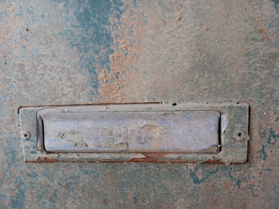 Portão para entrade de casa e jardim