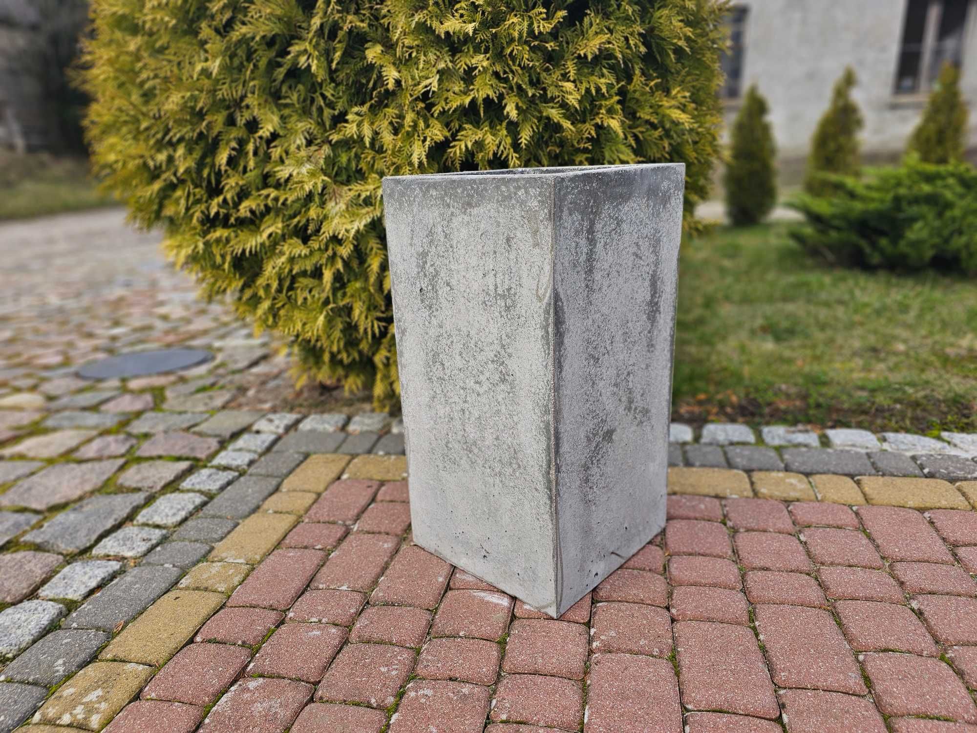 Sprzedam doniczki betonowe