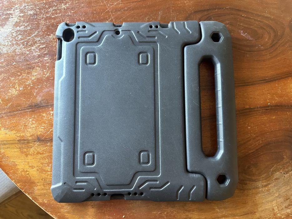 Pancerne etui na iPad jeTech 10.2 cala