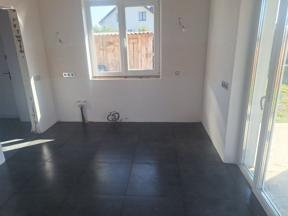 Новобудова в Станишівці