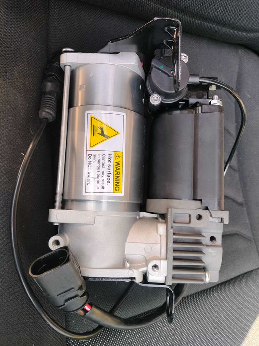 Kompresor zawieszenia Audi A8 B3 *NOWY* PROMOCJA * OKAZJA *