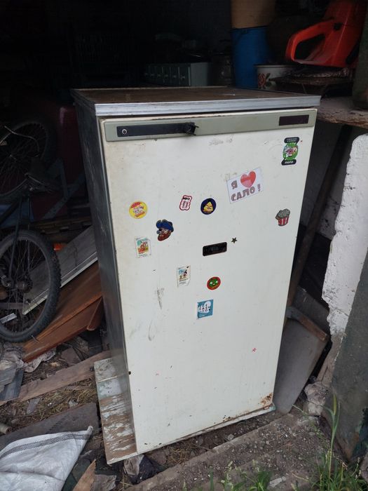 Продам корпус холодильника.
