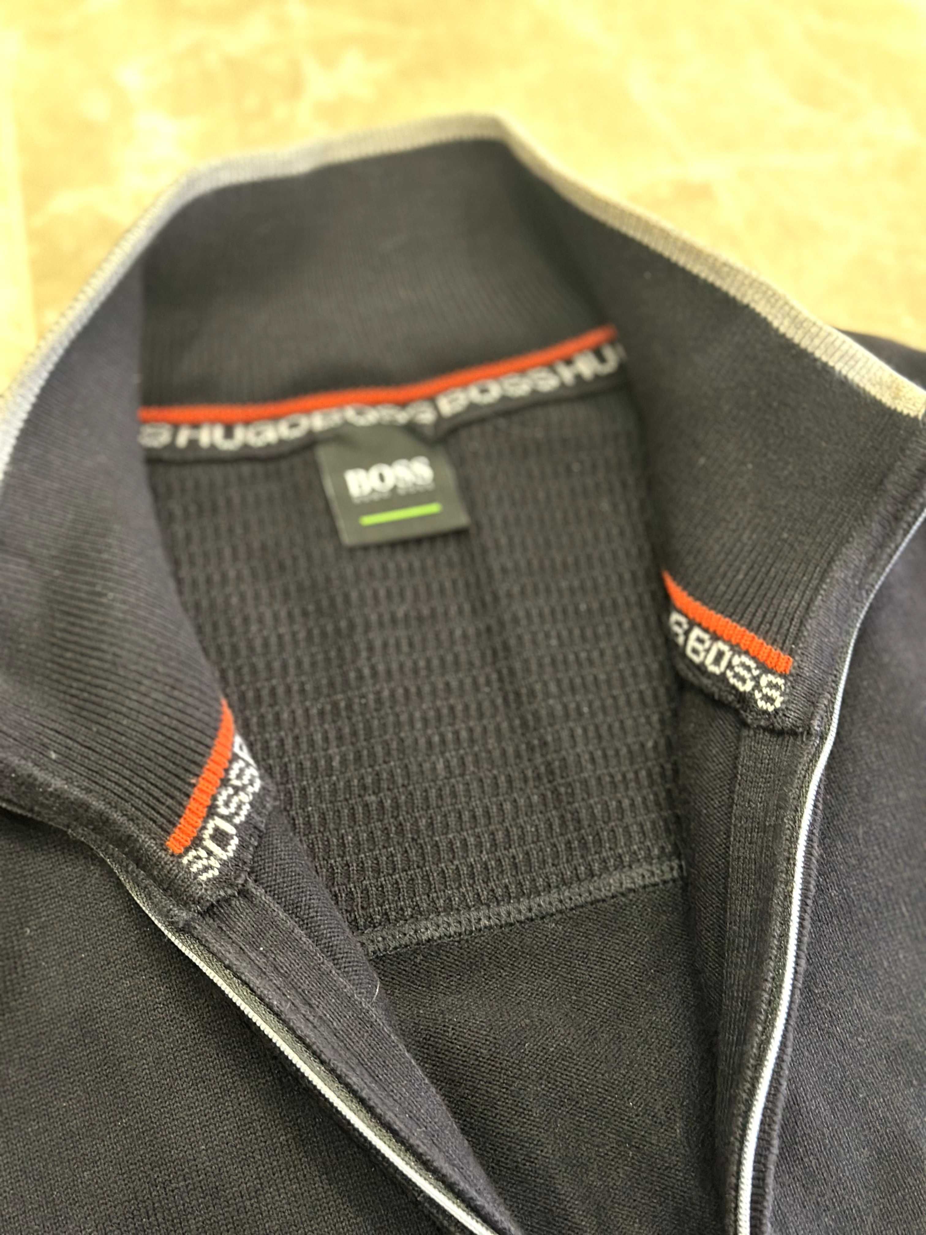 кофта hugo boss розмір M / L