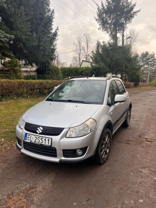 Suzuki SX4 Bezwypadkowy, stan bardzo dobry, dodatkowy komplet kół.