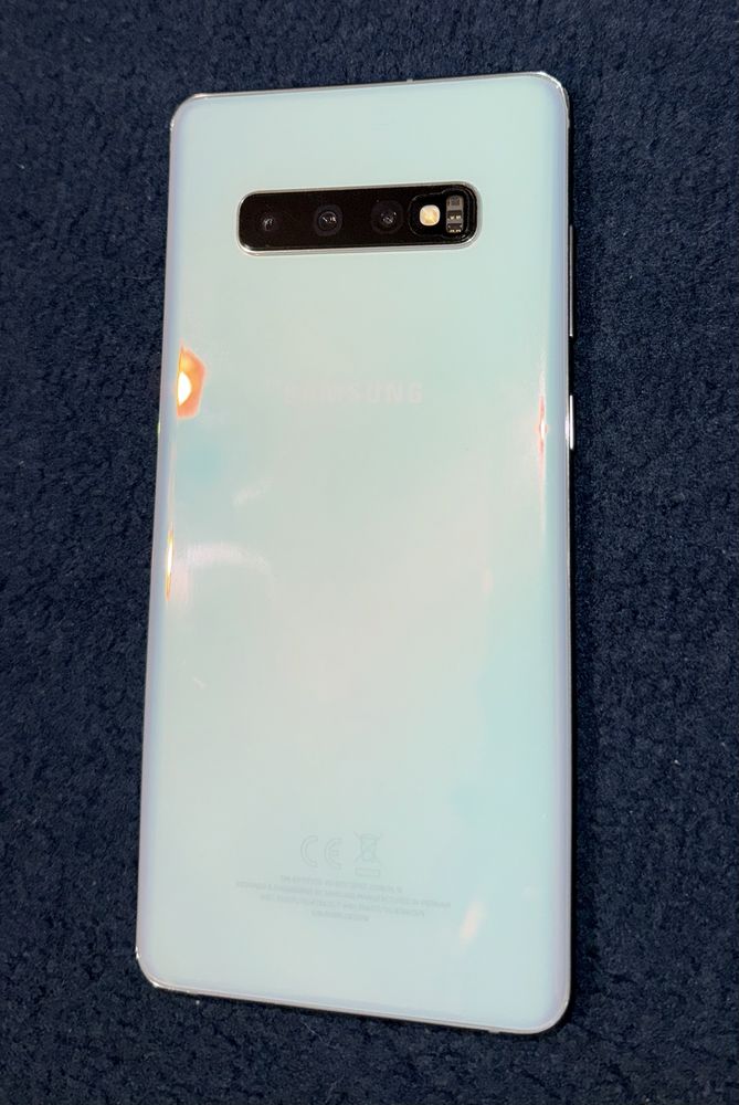 Samsung galaxy S10 + 128GB, 8GB RAM