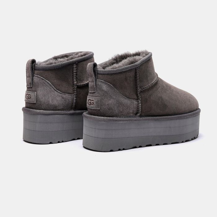 (NEW IN BOX) Avstralia UGG Ultra Mini Platform Bootie Moss Gray