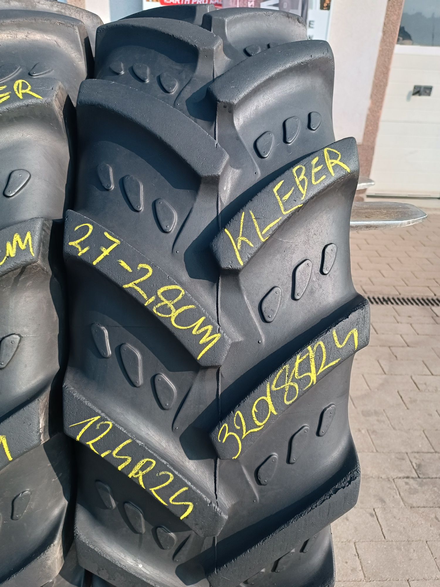 320/85R24 Kleber Traker 12.4R24
