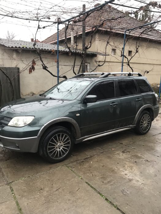 Продам Овтлендер 4х4.