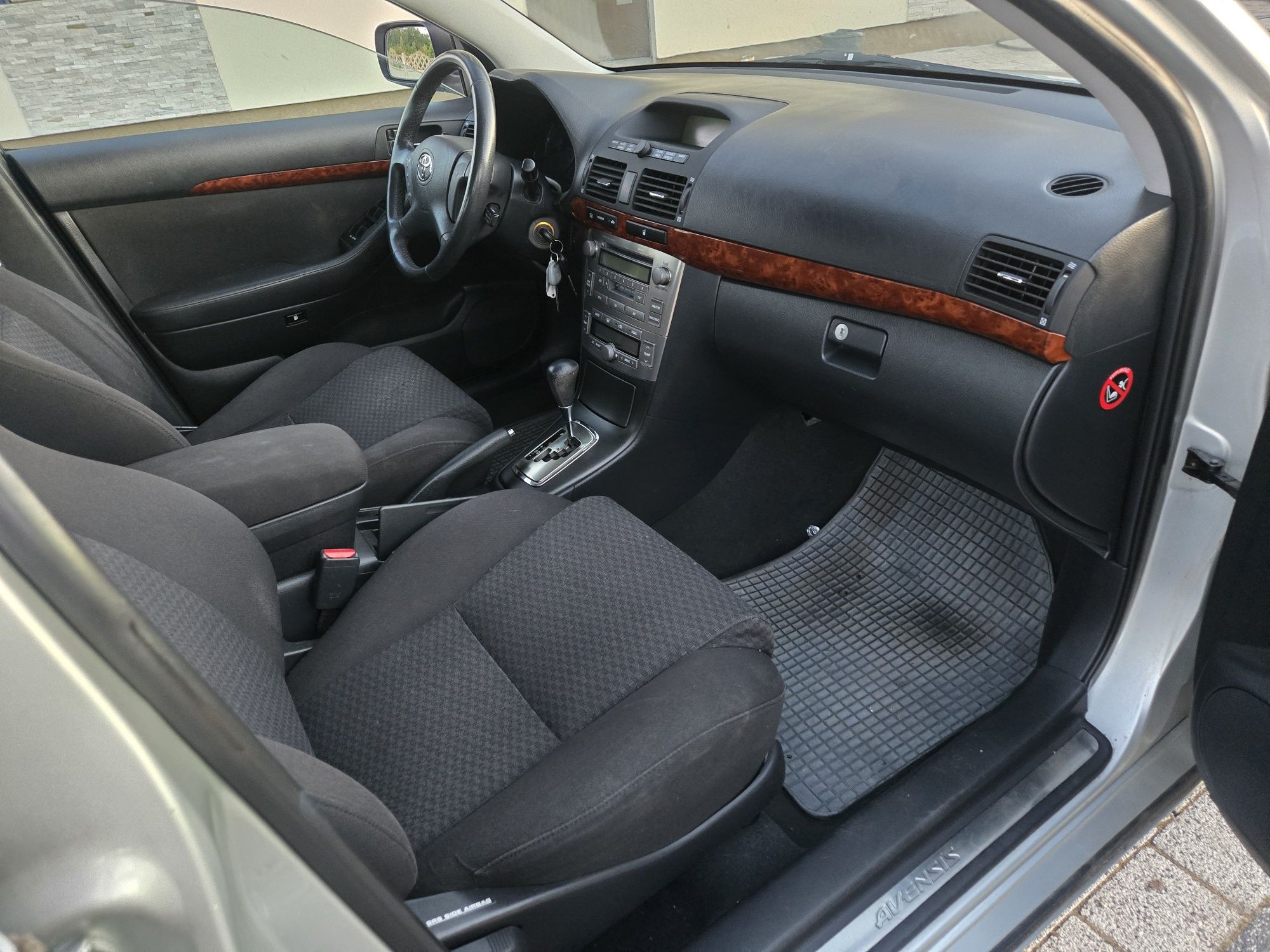 Toyota Avensis 2.0 benzyna Automat Xenon
