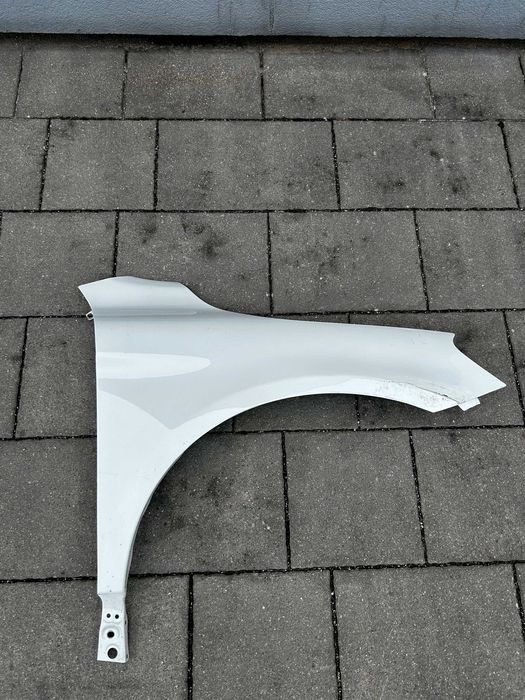 Błotnik biały prawy przedni Volvo XC60 I gen bez korozji!!