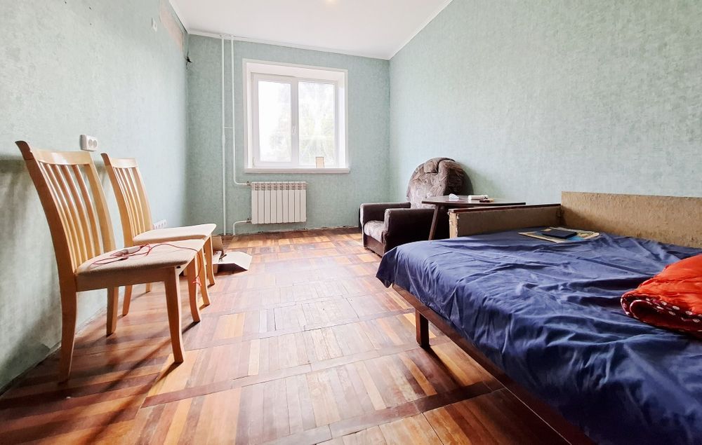 Продам 2-х ком. квартиру  2/9 ул. Героев 55 Бригады