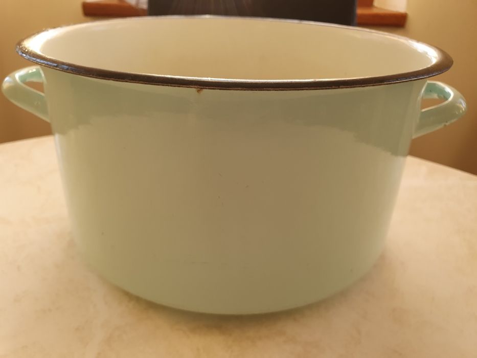 Garnek emaliowany duży