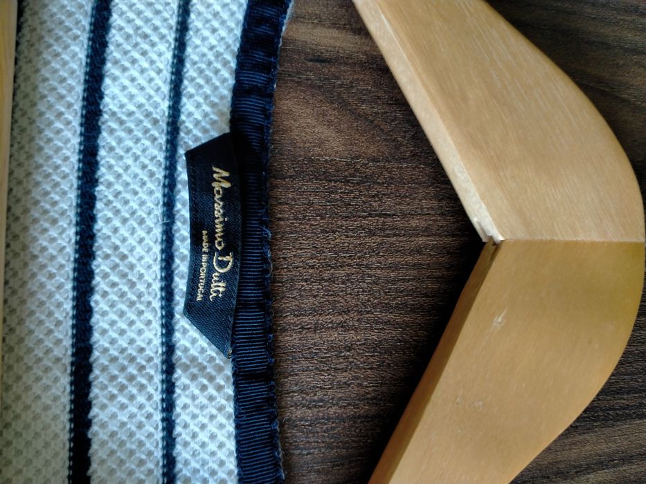 Sweter bawełniany Massimo Dutti.