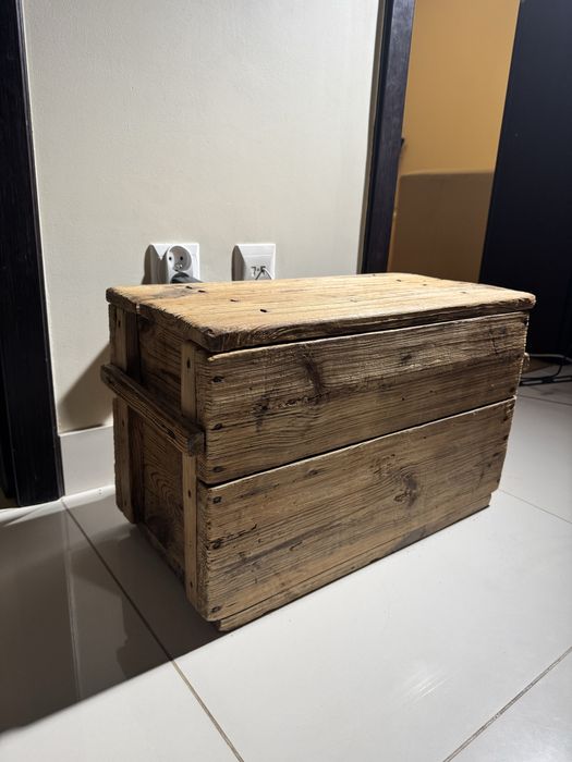 drewniana skrzynia wiejska kufer