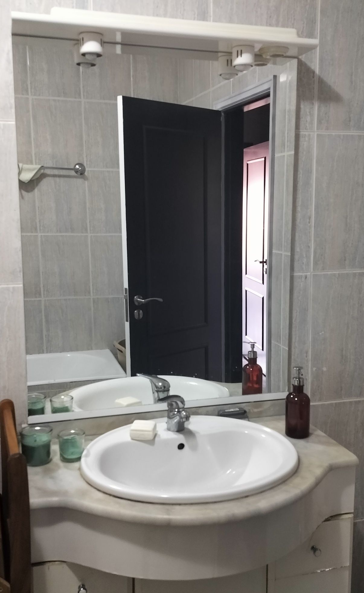 Banheiras Lavatórios e Bidés Sanitana